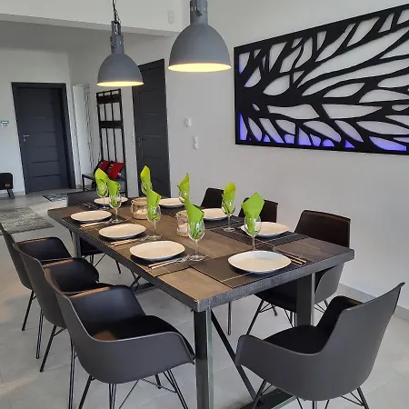 Villa Robson I Sauna, Jacuzzi *