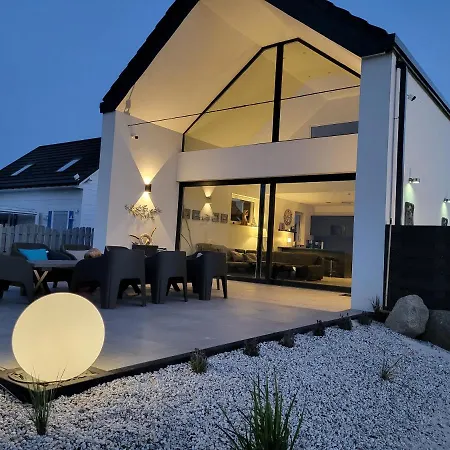 Robson I Sauna, Jacuzzi Villa