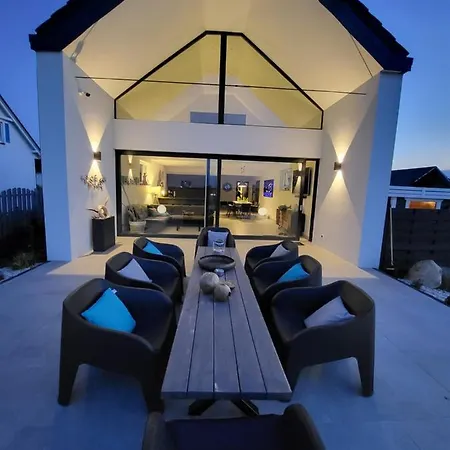 Robson I Sauna, Jacuzzi