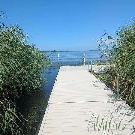 Robson I Sauna, Jacuzzi